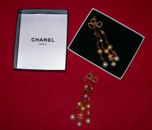 long-chanel-pearl-earrings1 long-chanel-pearl-earrings1
